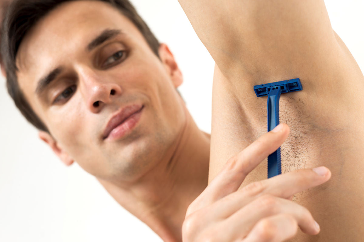 Perché conviene tagliare i peli sotto le ascelle – Neat Anti Sudore